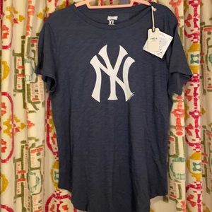 American Eagle Yankees T-shirt